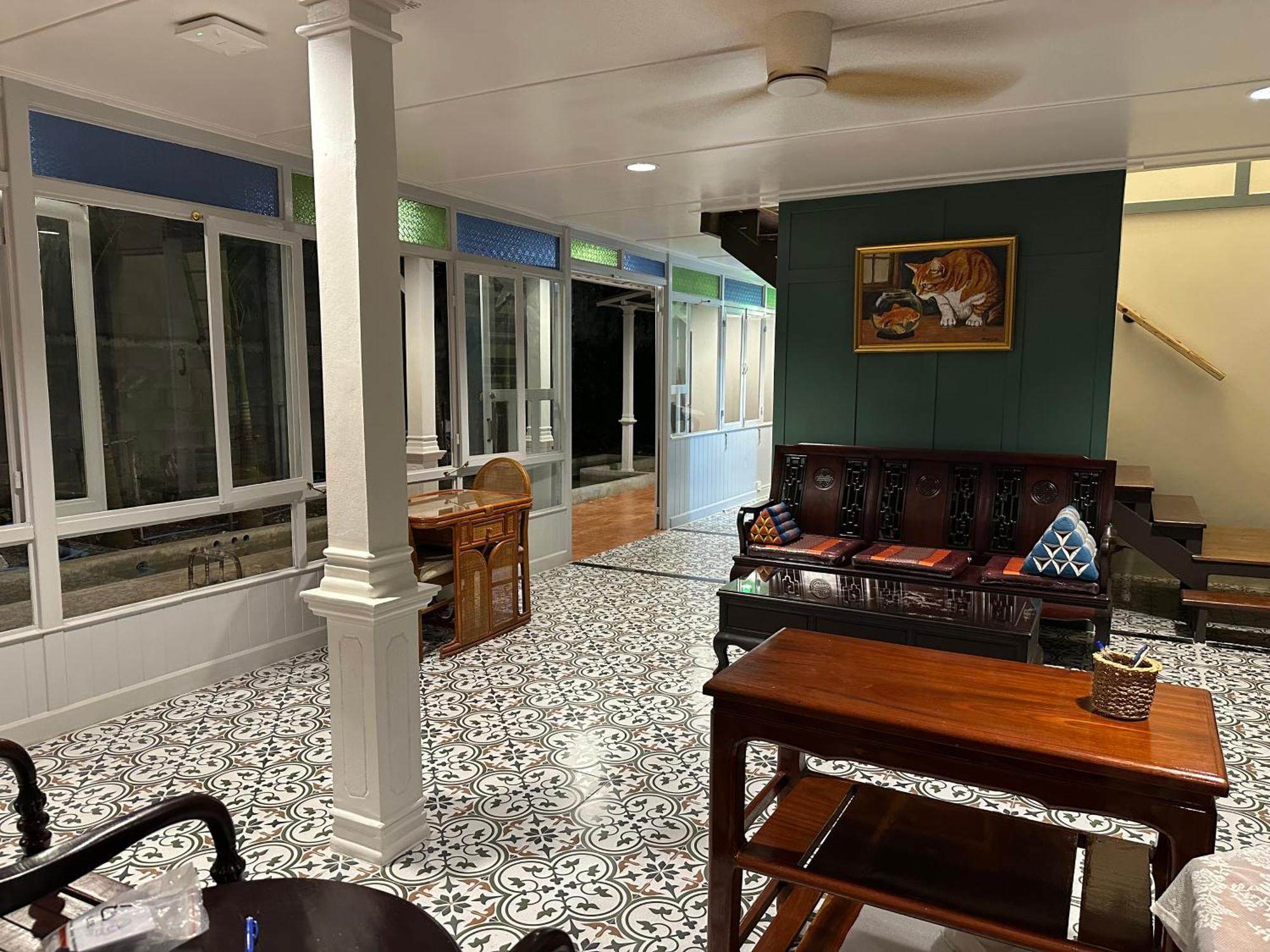 曼谷 Baan Debtida酒店 外观 照片
