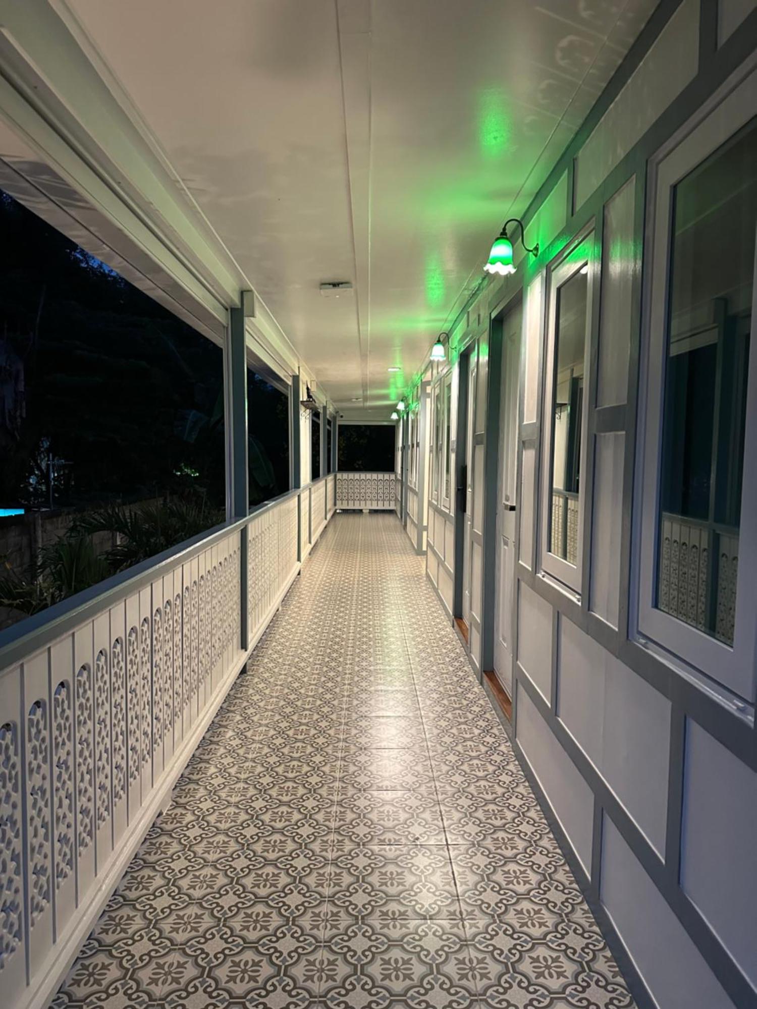 曼谷 Baan Debtida酒店 外观 照片