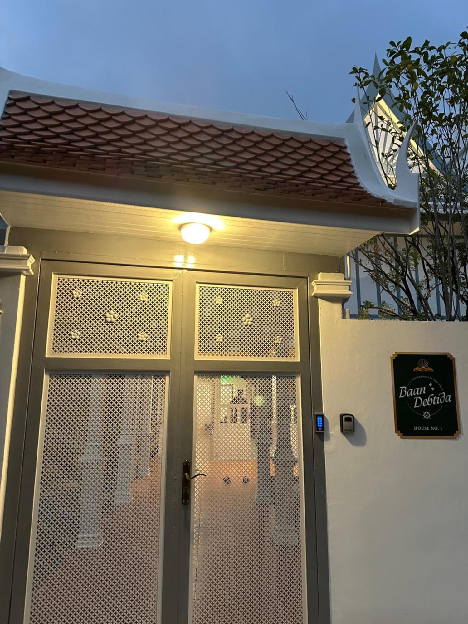 曼谷 Baan Debtida酒店 外观 照片